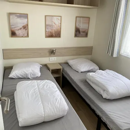 Camping Les Pieds Dans L Eau *