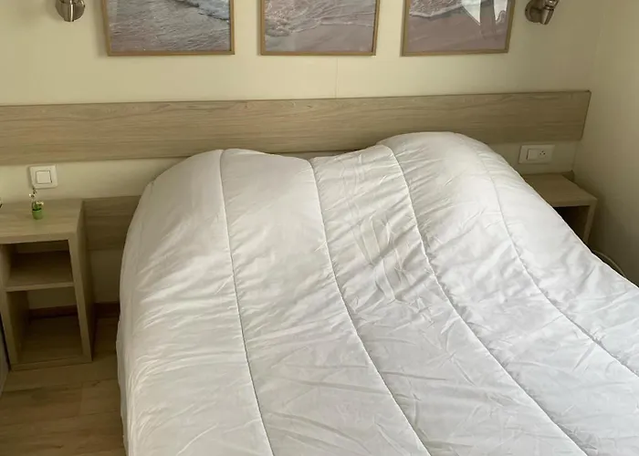 Camping Les Pieds Dans L Eau